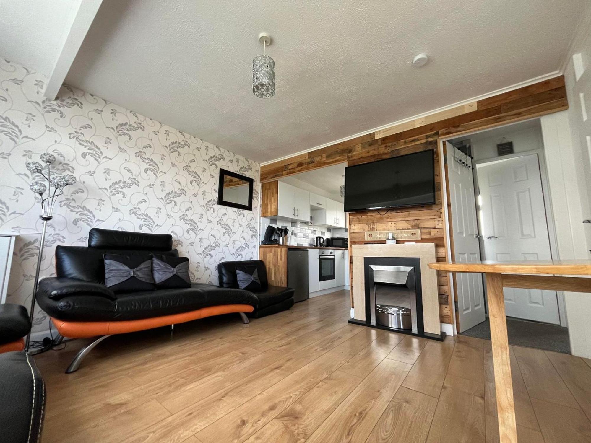 Signature, Scratby - Two Bed Chalet, Sleeps 7, Free Wi-Fi, Bed Linen And Towels Included, Pets Welcome And Onsite Entertainment Available Exterior foto